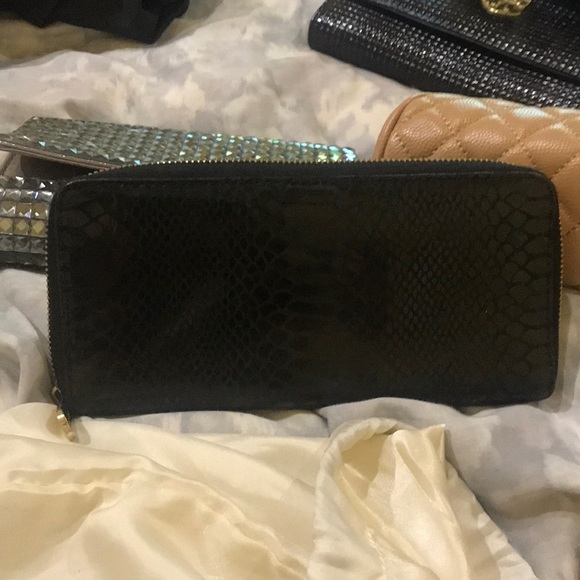 Wallet - Picture 3 of 3